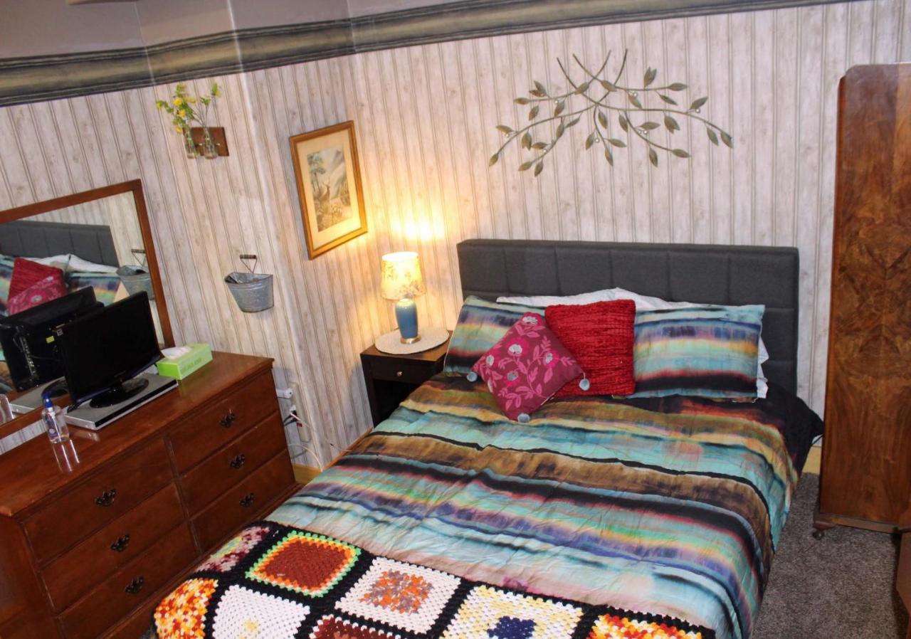 The Old Bear Bnb Pine Mountain Club Екстер'єр фото